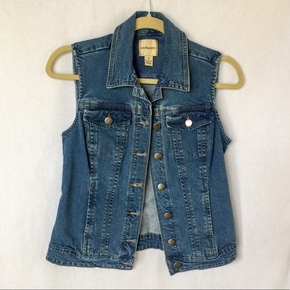 Vintage Denim Vest!  G. H. Bass & Co.  XS
